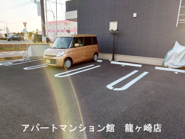 ハイム夢みのの駐車場