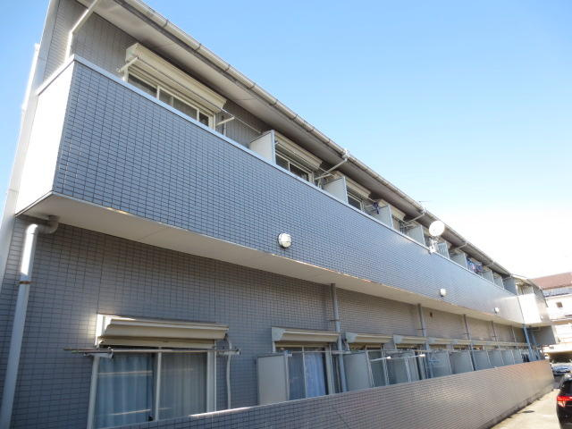 西山ハイツの外観