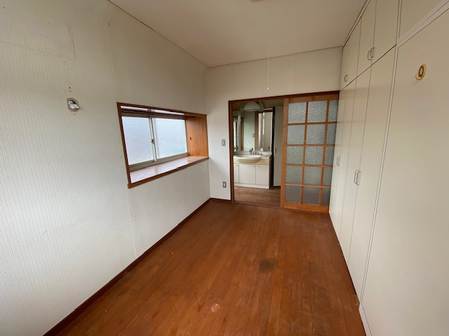 【内装】 | 柳井・西土穂石