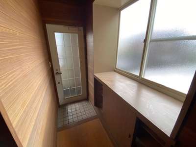 【玄関】 | 柳井・西土穂石(商談中)