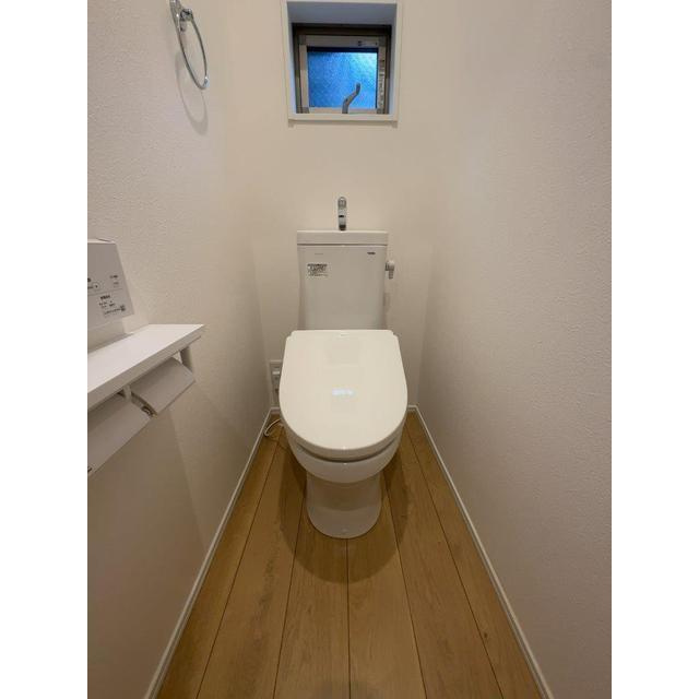 さいたま市南区根岸４丁目の一戸建てのトイレ