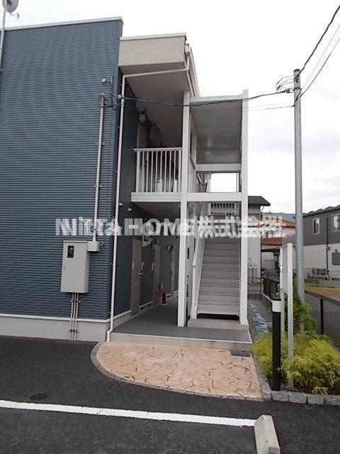 グリーン・テーブルのエントランス|きれいなエントランスがステキです(^^♪