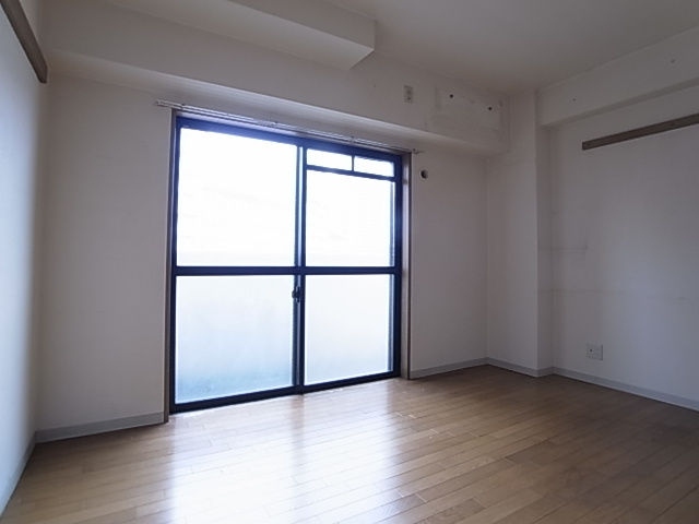 神戸市兵庫区駅南通３丁目の賃貸マンションの内装