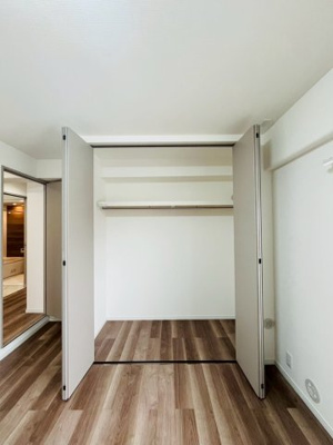 【収納】 | コープ野村森之宮 | お部屋のクローゼット収納です。