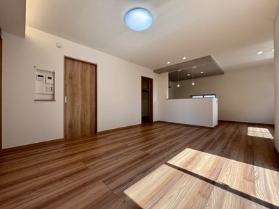 【居間・リビング】