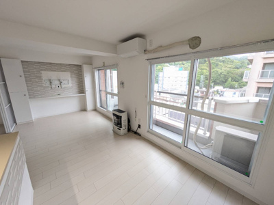 【居間・リビング】 | ライオンズマンション伏見第5