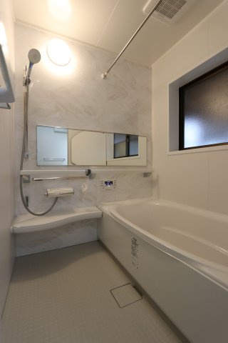 米子市大崎　中古一戸建ての浴室|2022年リフォーム完成後の写真