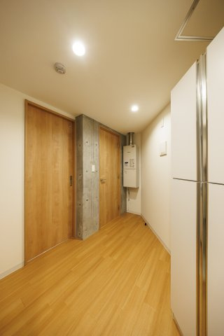 【防音マンション】プロス千歳烏山 らしくらすの居間・リビング|こちらの居間で趣味の時間をお楽しみください