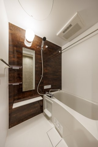 【防音マンション】プロス千歳烏山 らしくらすの浴室|コンパクトで使いやすいお風呂です