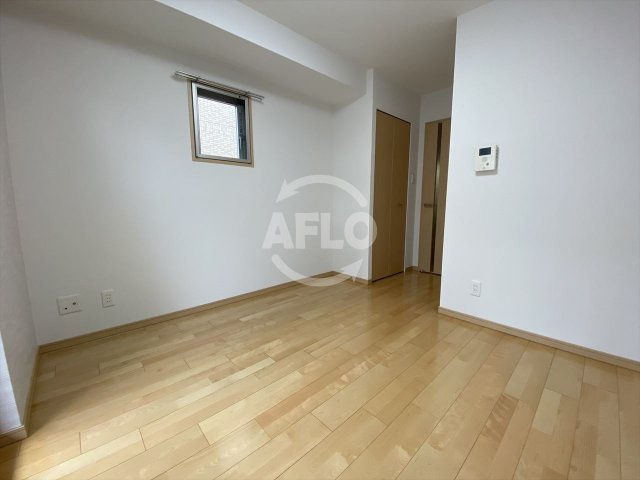 ドルチェヴィータ北浜の居間・リビング|ドルチェヴィータ北浜　洋室