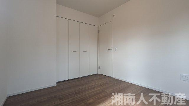 藤沢市片瀬海岸３丁目２３９２－２３４新築戸建ての洋室|使い勝手のいい洋室です