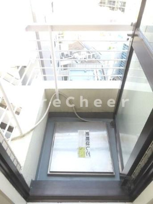 【バルコニー】 | シルバープラザ五反田