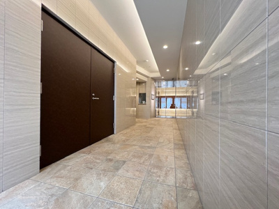 【ロビー】 | メゾンピオニー都立大学