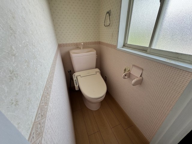 丹波島1丁目中古住宅のトイレ