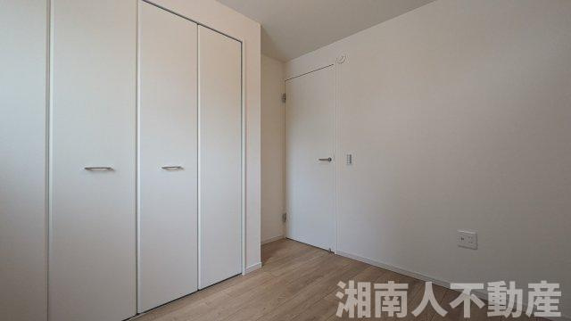 藤沢市片瀬海岸３丁目２３９２－２３４新築戸建ての洋室|使い勝手のいい洋室です