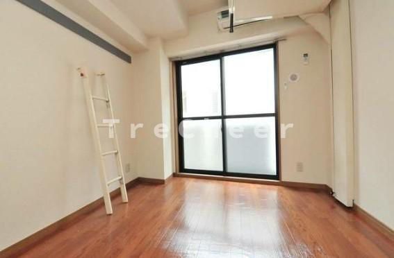 ティーウェーブの居間・リビング