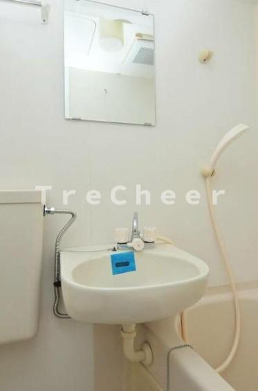 ティーウェーブの洗面所