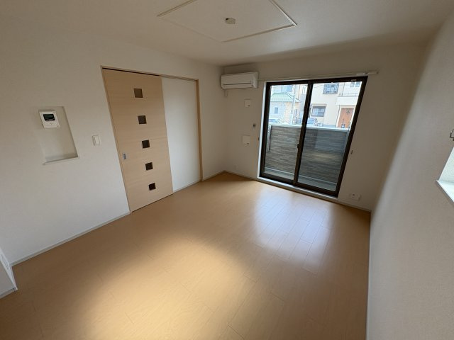 クレモンティーヌ　Ｃの居間・リビング