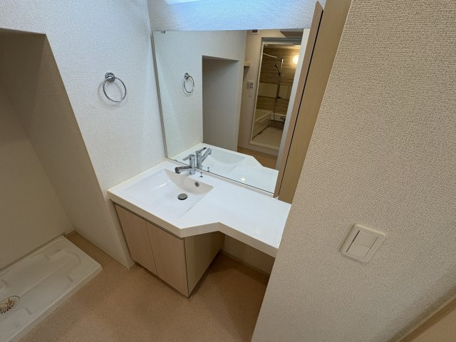 クレモンティーヌ　Ｃの洗面所