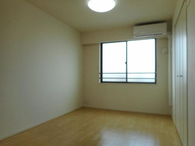 ソーレ・リデンテ　Ⅰの寝室