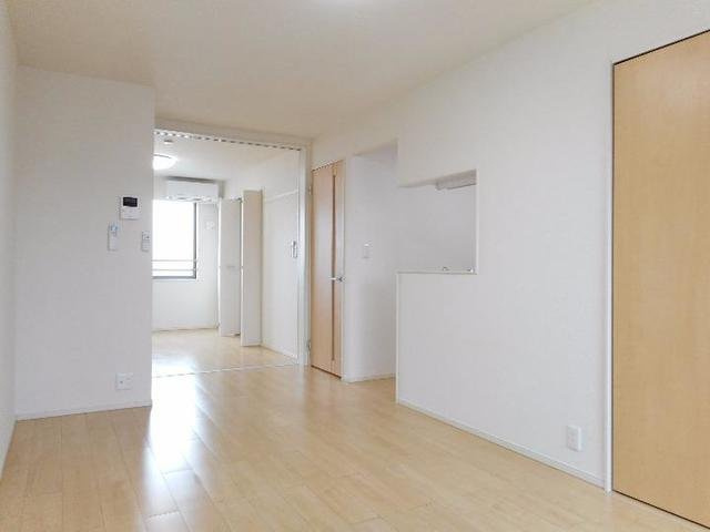 ソーレ・リデンテ　Ⅰの居間・リビング