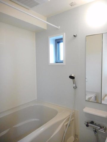 ソーレ・リデンテ　Ⅰの浴室