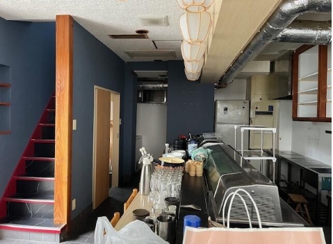 総持寺　一棟貸店舗の内装