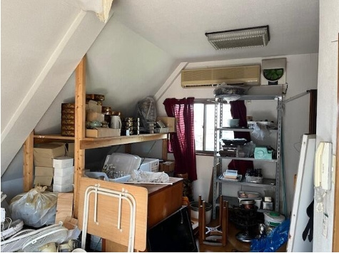 総持寺　一棟貸店舗の内装