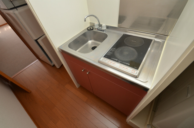 直方市大字感田のアパートのキッチン