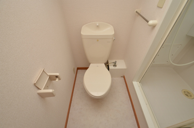 直方市大字感田のアパートのトイレ