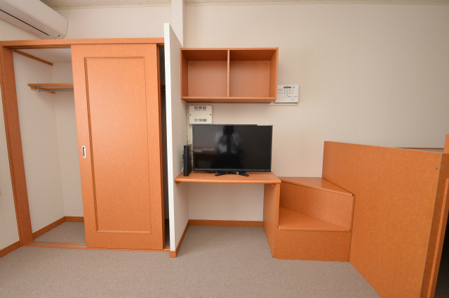 直方市大字感田のアパートの寝室|洋室