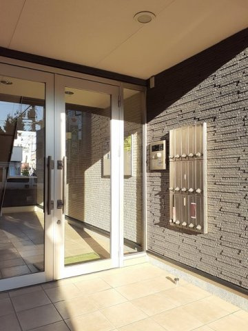 ピッコラ　フォレスタのエントランス