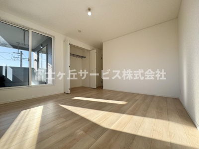 【寝室】 | 藤枝市高洲 4期 新築一戸建て | 落ち着いて過ごせる寝室です