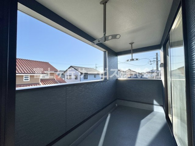 【バルコニー】 | 藤枝市高洲 4期 新築一戸建て | ルーフ付きのバルコニーです