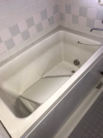 グリーンサイドハウスの浴室