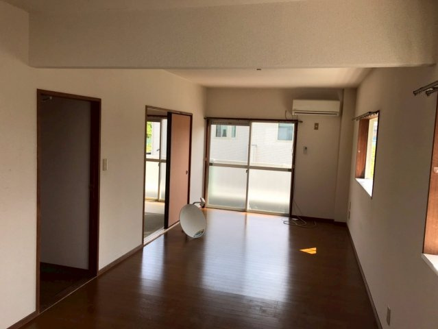 グリーンサイドハウスの居間・リビング