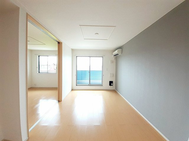 ベルベディアＡの居間・リビング