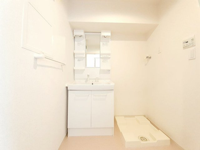 ベルベディアＡの洗面所