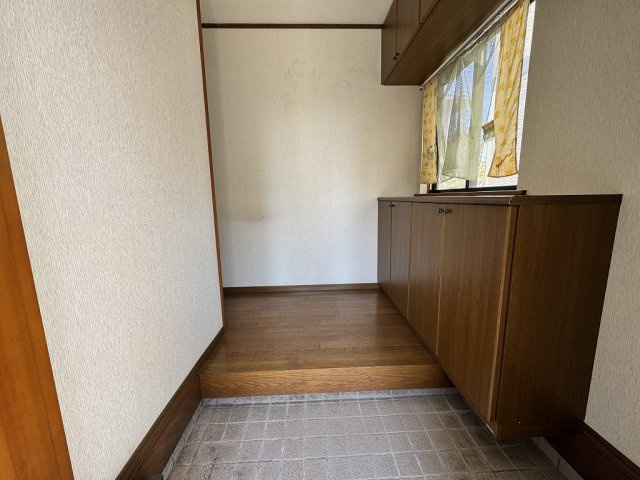 篠ノ井会中古住宅の玄関