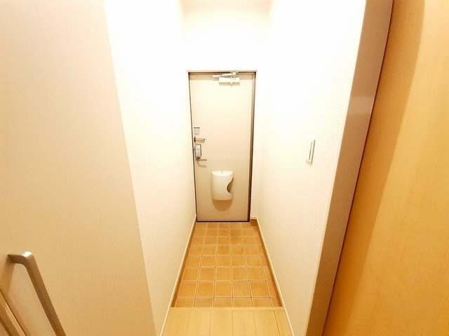 ロジュマンＨの玄関