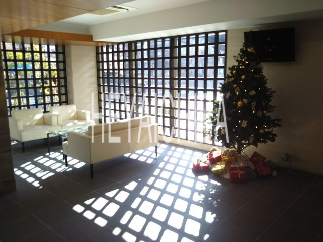 メトロステージ上野のロビー