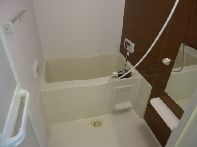 カーサひまわりの浴室|追い焚きバス