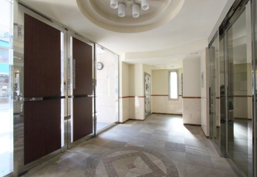 シャンブリーズ御茶ノ水のロビー