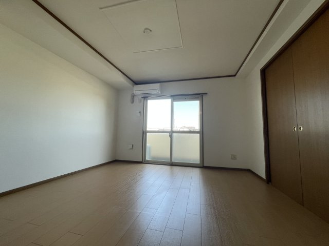 アヴニールの居間・リビング