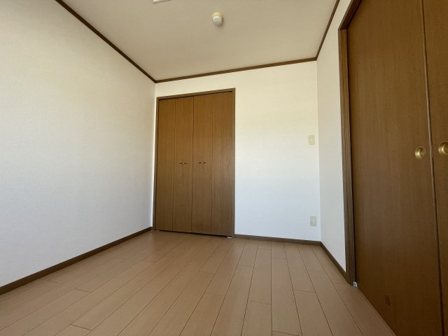 アヴニールの洋室