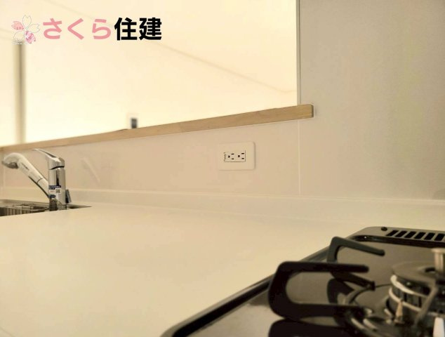 日光市土沢　第1のキッチン|あったらうれしいキッチンの手元コンセント◎
