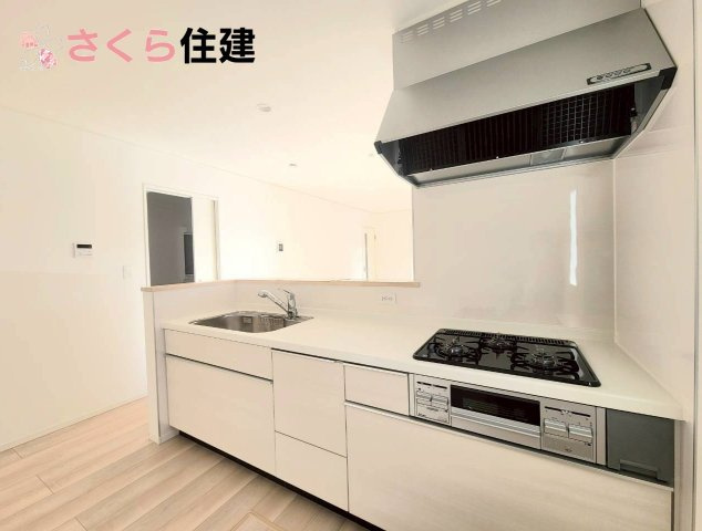 日光市土沢　第1のキッチン|対面式システムキッチンは家族とコミュニケーションをとりながら家事ができます◎								
