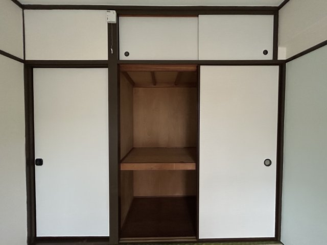 錦生コーポの収納