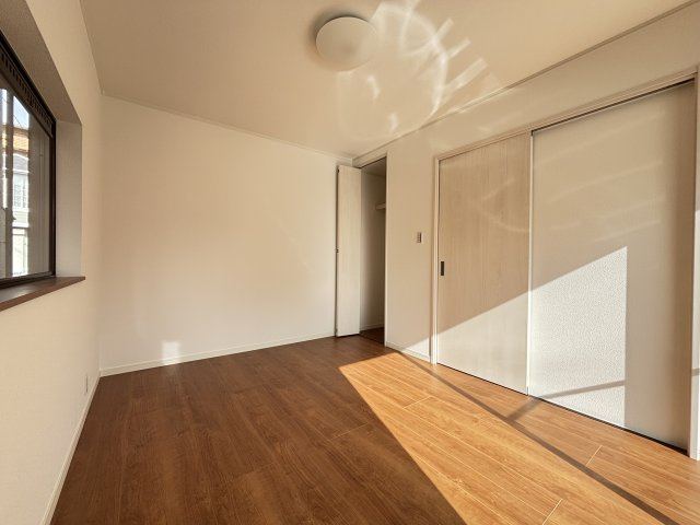 香芝市逢坂4丁目の洋室|1階洋室6帖