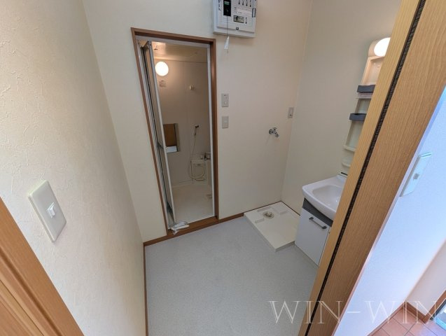 リバーウエスト 壱番館の洗面所